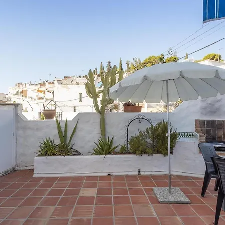Shangri-La Casa Blanca Apartment Nerja